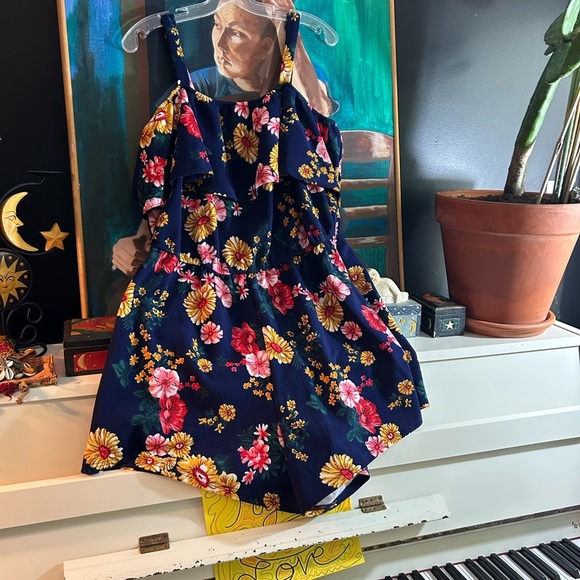 Floral Ruffle Jumpsuit in Navy Blue XL - Picture 3 of 16